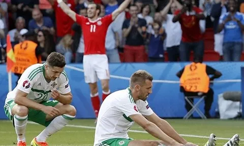 Bale-Ramsey 'tắt điện', xứ Wales may mắn hạ Bắc Ireland