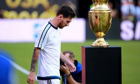 Điểm tin sáng 27/06: Messi lại hụt ngôi vương; 100 triệu bảng cho Pogba là ngu ngốc