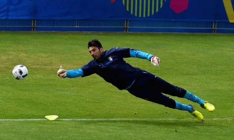 Italia mất Buffon lượt cuối vòng bảng EURO 2016