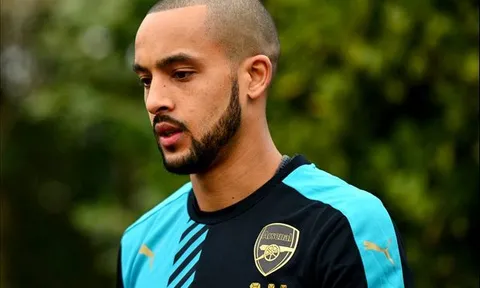 Walcott bỏ mộng tiền đạo, Arsenal sẽ có tân binh?