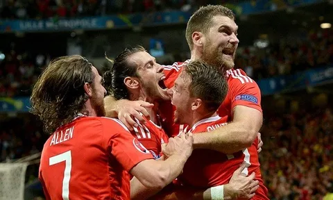 Xứ Wales viết cổ tích, nhà cái lo “thảm họa” Leicester City thứ 2