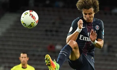 Tại sao áo của Luiz là 30, mà không phải là 6?