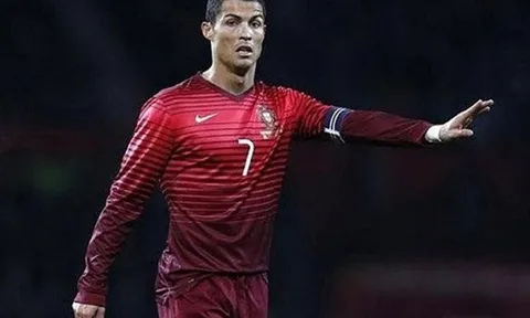 Ronaldo chẳng thể một mình 'kéo' cả tàu BĐN