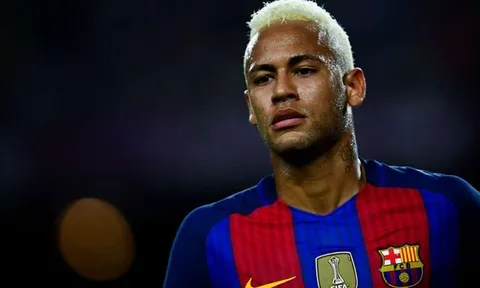 Neymar muốn được FIFA sửa luật cởi áo ăn mừng
