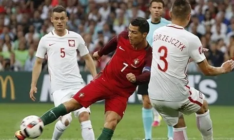 Ronaldo sẽ 'chìm nghỉm' đến khi nào?