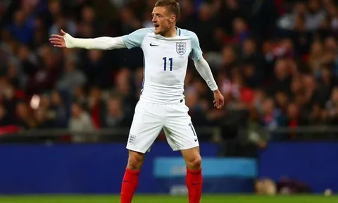 Cách đây một tháng, Arsenal còn chẳng thèm Vardy