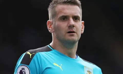 Những 'thánh' gác đền xuất sắc nhất tháng 8 tại Premier League: Không De Gea