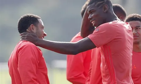 Chùm ảnh: Đã xuất hiện nụ cười trên môi các ngôi sao Man Utd