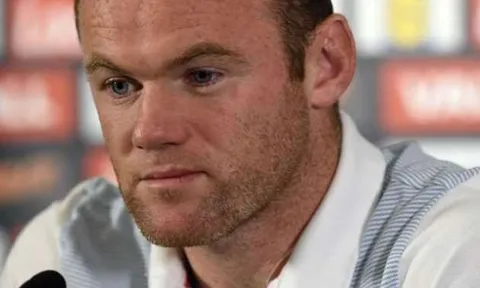 Wayne Rooney mệt mỏi với 'câu hỏi quen thuộc' từ phóng viên