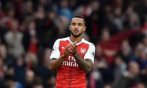 Wenger chưa từng nghĩ đến chuyện bán Walcott