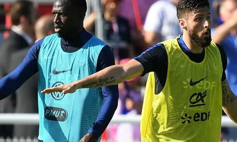 Wenger suýt có tân binh khủng nhờ Giroud