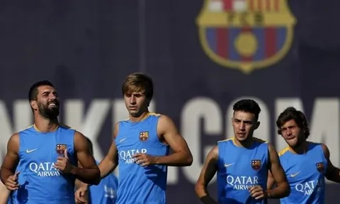 Barcelona một lúc ký liền 2 hợp đồng