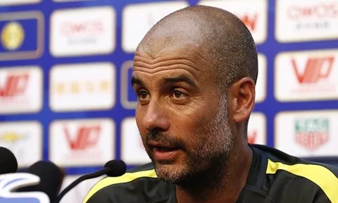 Jurgen Klopp hù dọa Pep Guardiola