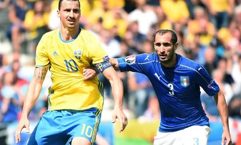 Ibrahimovic suýt tẩn Chiellini ra bã