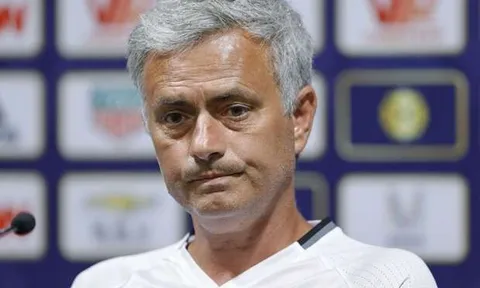 M.U thảm bại, Mourinho nói không công bằng