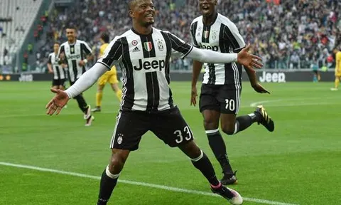 Xong tương lai Patrice Evra tại Juventus