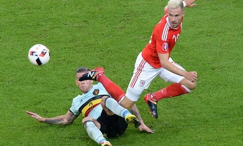 Vào bán kết, xứ Wales mất Aaron Ramsey