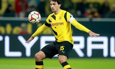 Mats Hummels tiết lộ lý do từ chối Man United