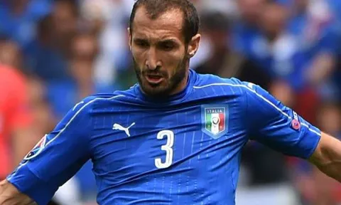 Xác nhận: Chiellini tiếp tục ngồi ngoài trận gặp Macedonia