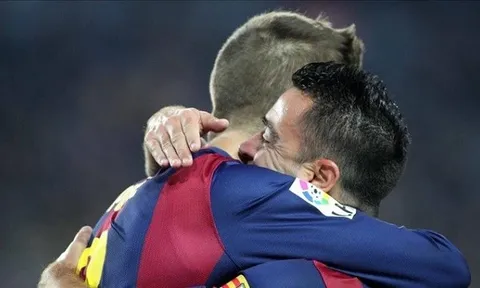 Xavi mơ dẫn dắt Barca dưới thời 'chủ tịch' Pique