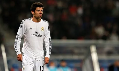 Xem con trai Zidane trổ tài chơi bóng