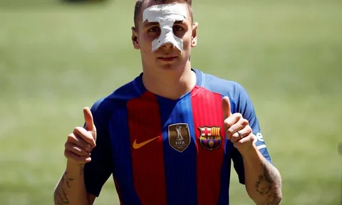 Xem giò Lucas Digne,  tân binh của Barcelona