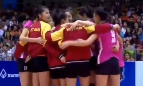Xem lại trận thắng sốc của U19 Việt Nam trước Hàn Quốc tại tứ kết giải bóng chuyền U19 châu Á