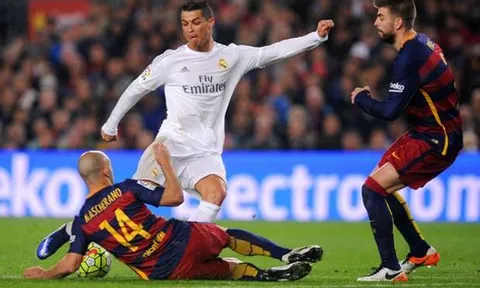 "C.Ronaldo có thể gia nhập Barcelona"