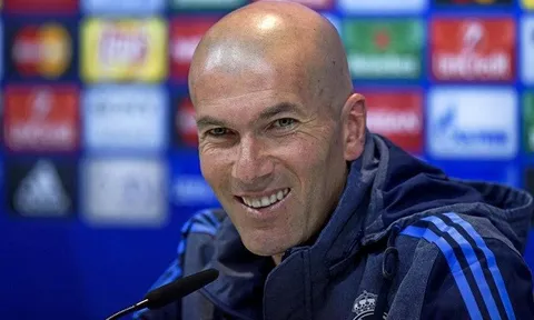 Zidane khó chịu ra mặt với lời nhận xét của Tổng thống Pháp