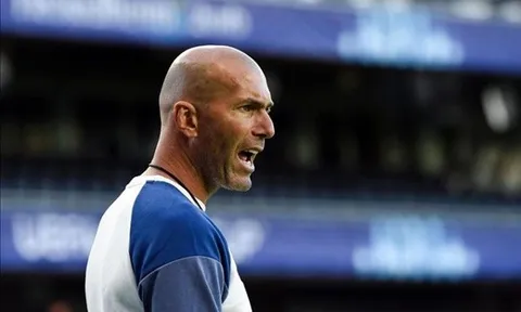 Zidane tiết lộ lý do 'rút' Ronaldo trong trận hòa Las Palmas