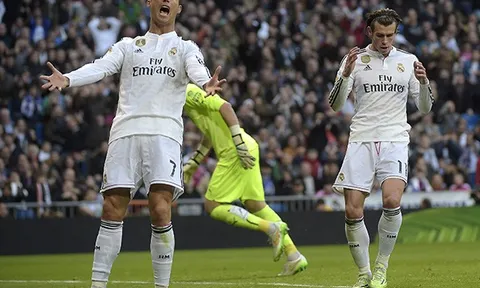 Siêu tưởng: Bale kiến tạo, Ronaldo sút tung lưới Xứ Wales