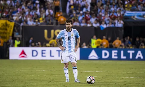 ‘Chơi bóng mà không có Messi là một tội ác’