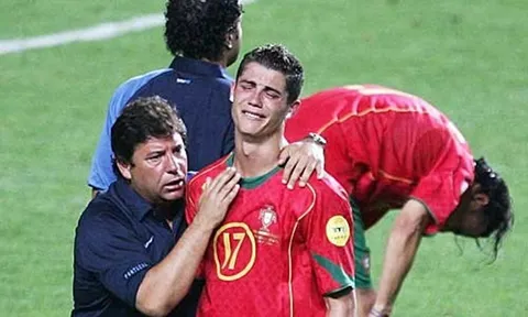 Cầu thủ tôi yêu: Nước mắt Ronaldo - Tôi không dám nghĩ đến
