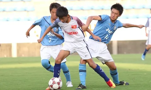 Lứa U13 Việt Nam ngây ngất khi đá trên mặt cỏ J.League