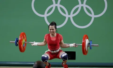 Cử tạ vỡ mộng