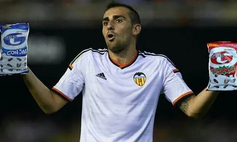 Gia nhập Barcelona, Alcacer bị fan đá đểu