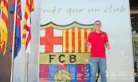 Barca chính thức đón tân binh từ Ajax