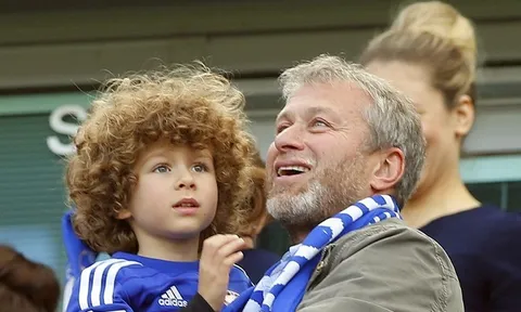 Abramovich đang học cách yêu lại Chelsea từ đầu