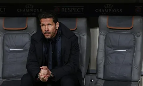 Simeone bị mất trộm khi đang ăn