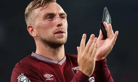 Owen giục Liverpool mua Bowen thay thế Salah