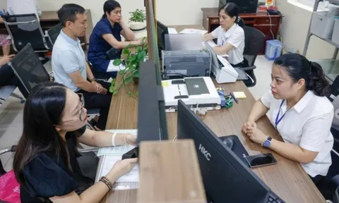 Tăng lương cơ sở lên 1,7: Mức lương cao nhất có thể vượt 20 triệu đồng/tháng