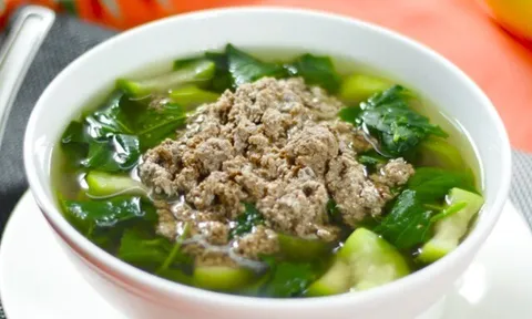 Loại rau nào được quốc tế ví là “sâm xanh” nhiều sắt và canxi hơn cả thịt bò, có giá rẻ nhưng người Việt ít dùng