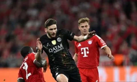 5 dấu ấn giúp PSG loại Bayern: Kỷ lục của Kvaratskhelia; Hàng thủ thép