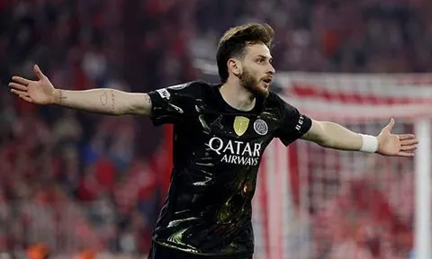 Kvaratskhelia e ngại Arsenal dù vừa hạ Bayern