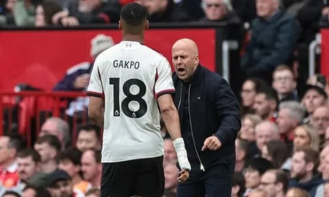 Arsenal thăng hoa và dư vị đắng chát của Liverpool
