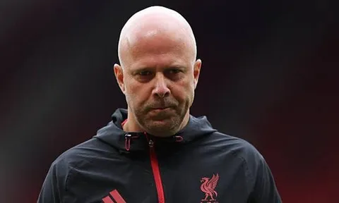 Liverpool quyết định tương lai của Arne Slot