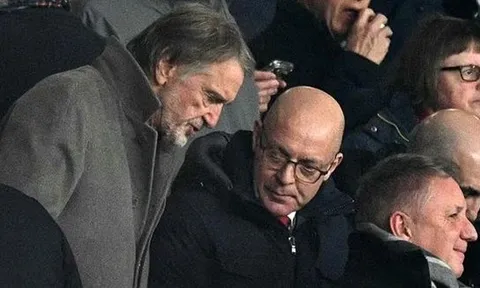 Sir Dave Brailsford rời hội đồng quản trị Man Utd