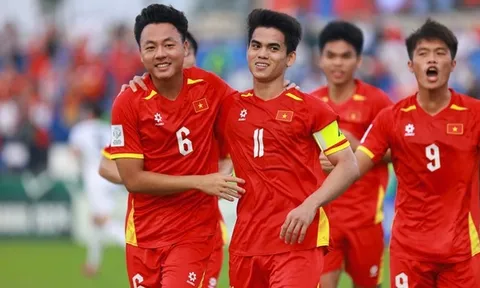 Khoa Ngô và dàn sao Việt kiều chờ quốc tịch để khoác áo U23