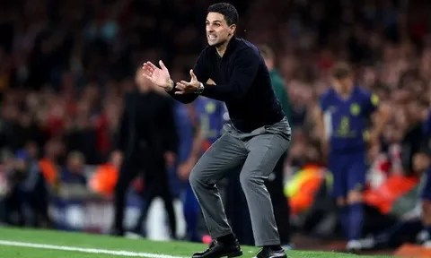 Arsenal treo thưởng lớn cho mùa giải lịch sử