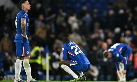 Chelsea cần những ông chủ thực sự trong phòng thay đồ